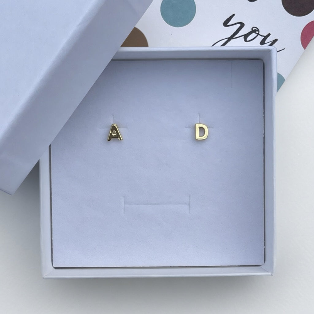 Gold vermeil initial letter stud earrings A and D in white gift box — Agnes and Simon